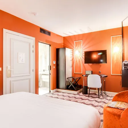 Mom'art Hotel Parigi