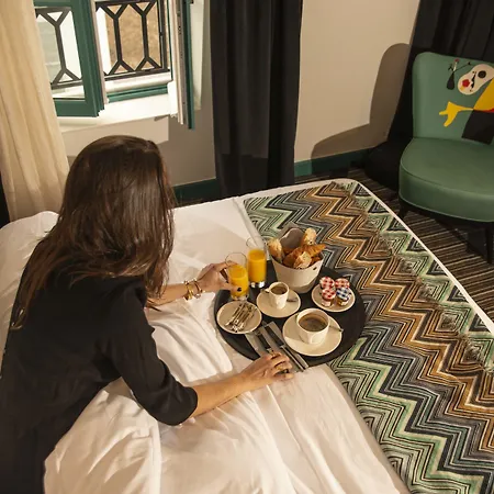 Hotel Mom'art 4*