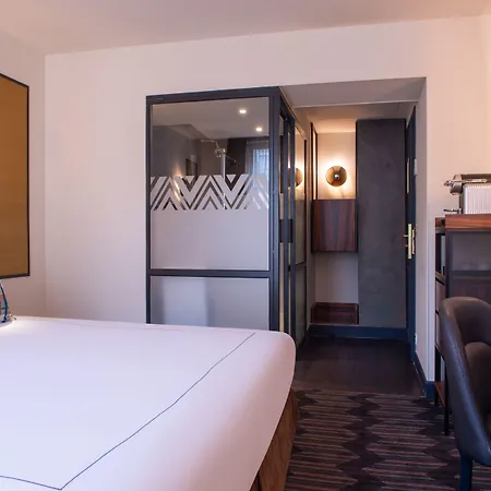Hotel Mom'art Parigi