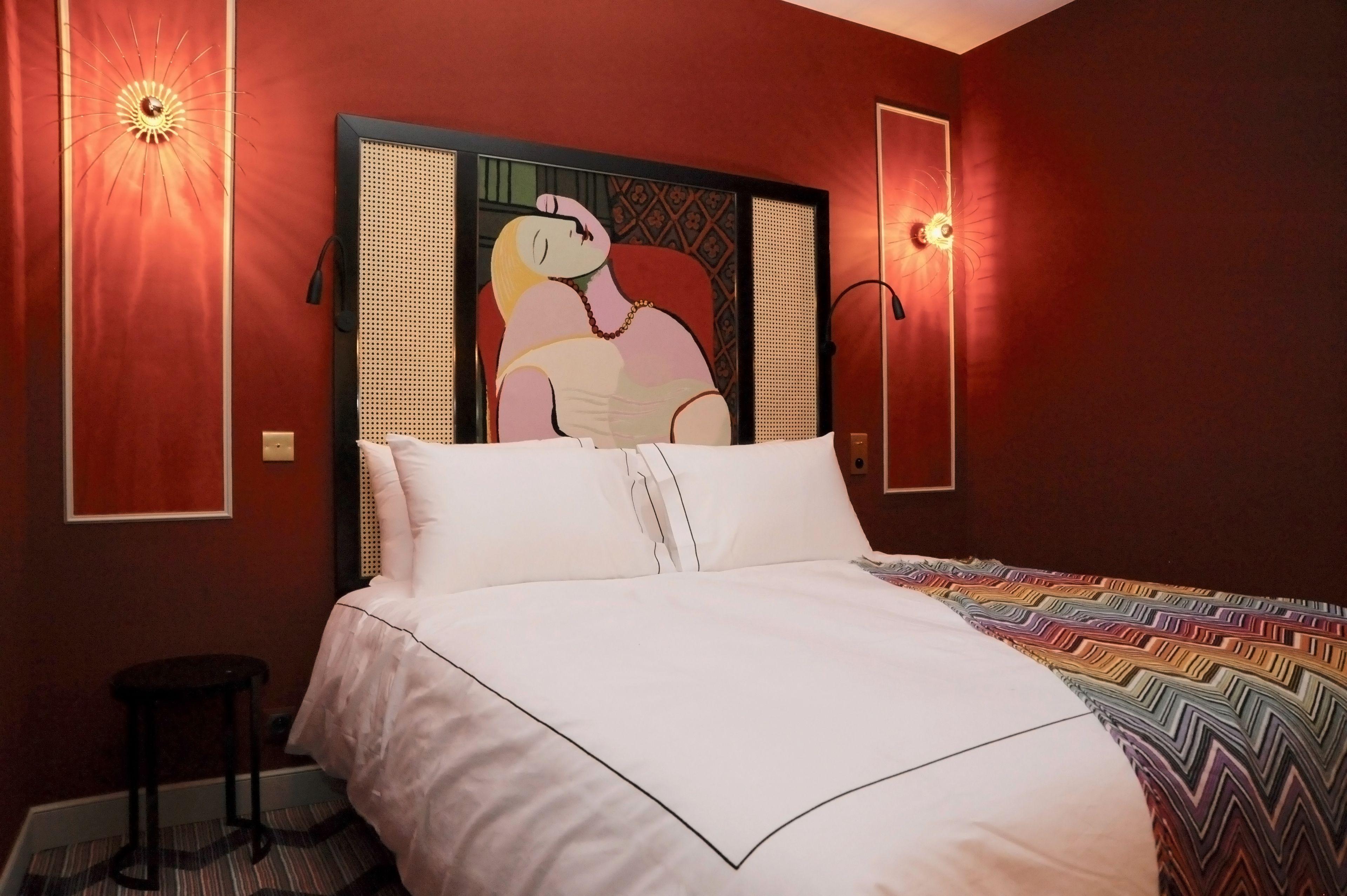 Mom'art Hotel 4*